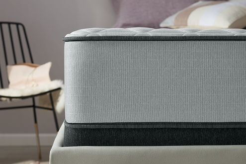 Beautyrest BR800 Firm