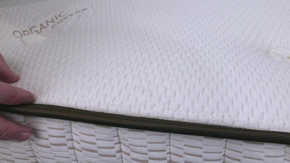 Real Bed tape edge
