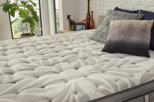 Sealy Posturepedic Silver Pine Pillow Top