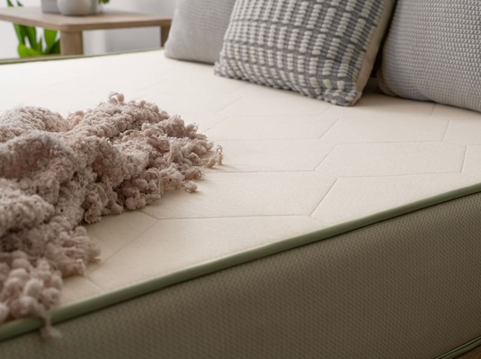 Brooklyn Bedding Plank Natural Firm thumbnail