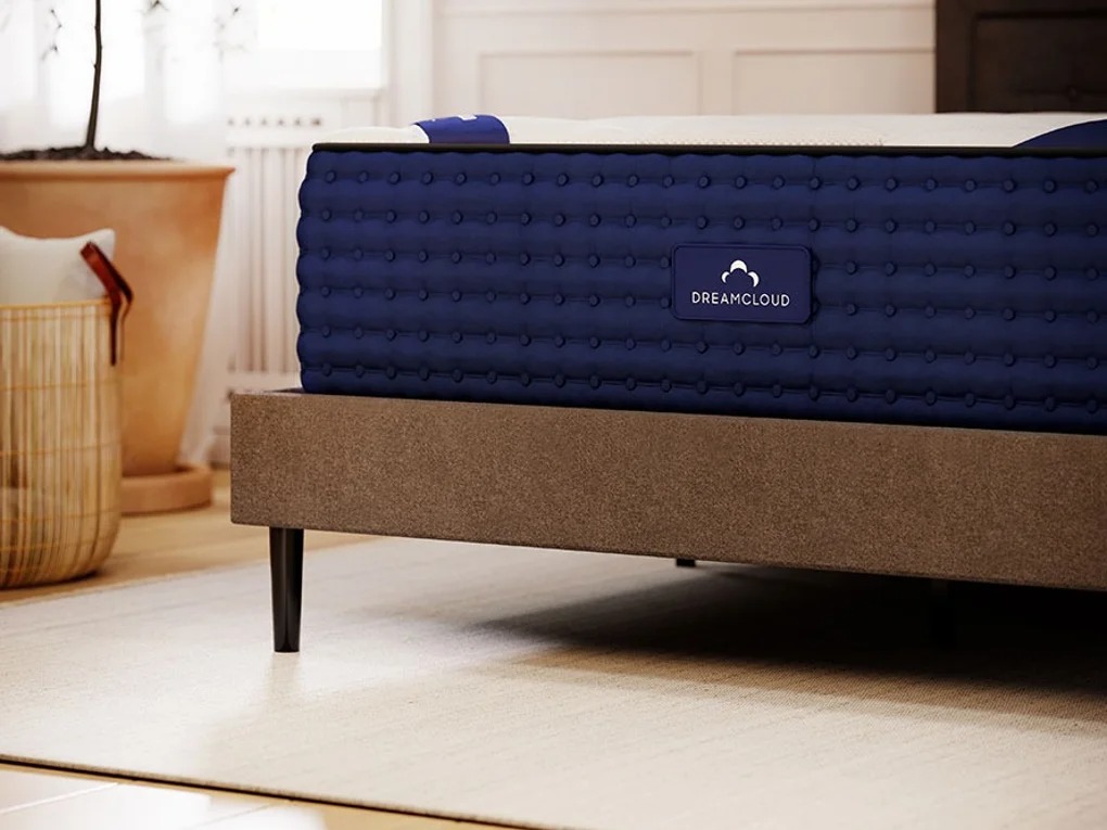 DreamCloud Hybrid Mattress Reviews