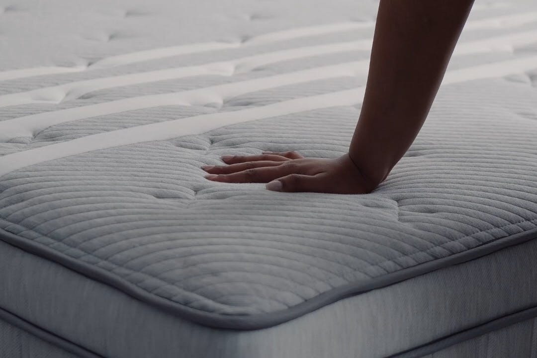 Leesa Plus Hybrid Mattress Reviews