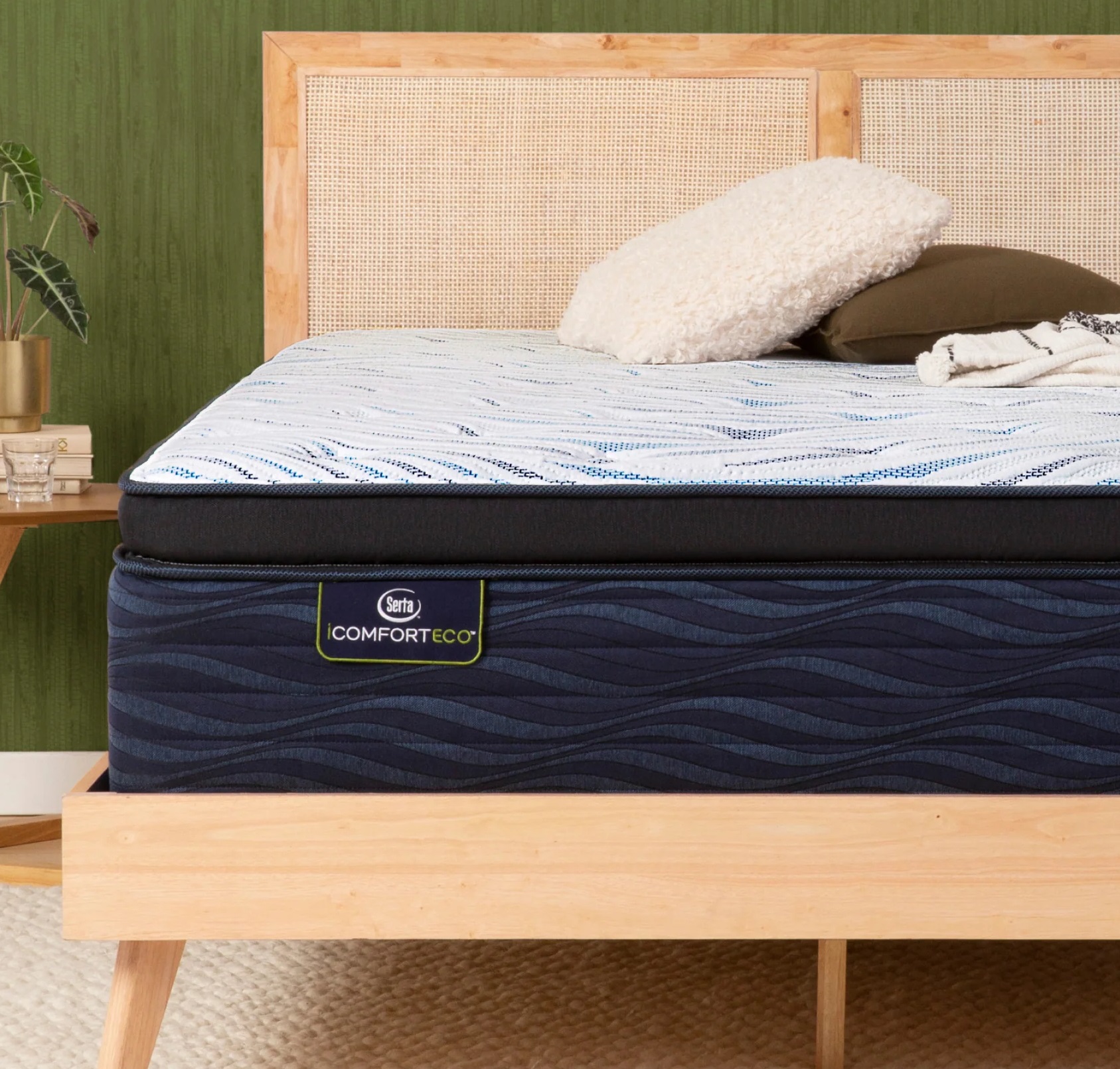 Serta Quilted Hybrid Q40HD Ultra Plush Pillow Top