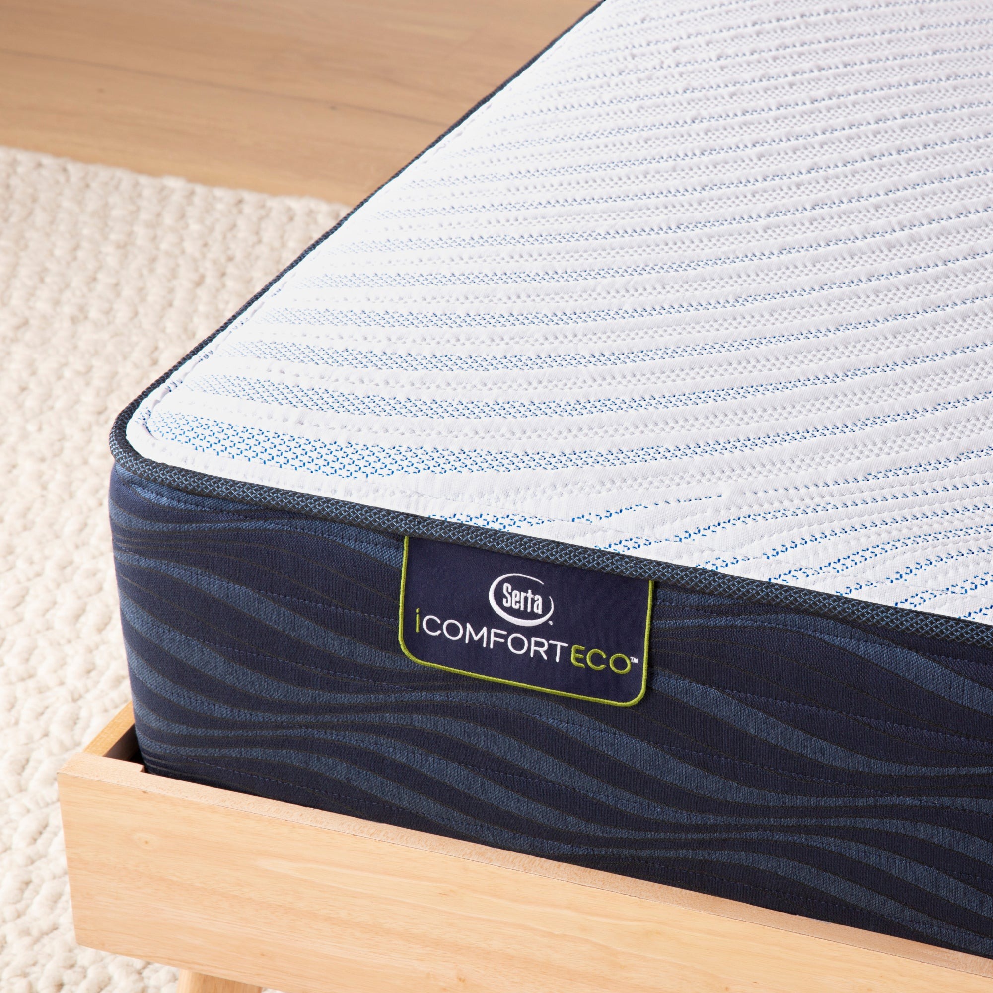 Serta Smooth Hybrid S30LTX Medium Mattress Reviews