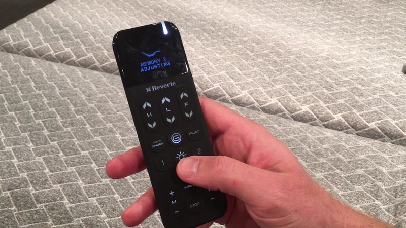 reverie-r650-remote.jpg